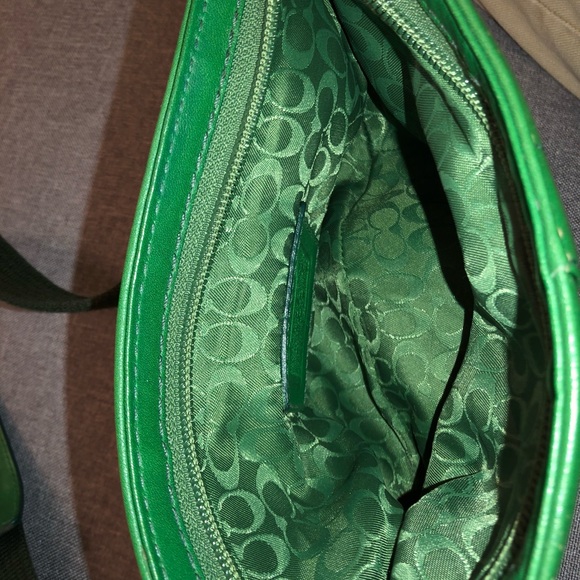 Coach Handbags - Coach Cross Body Purse